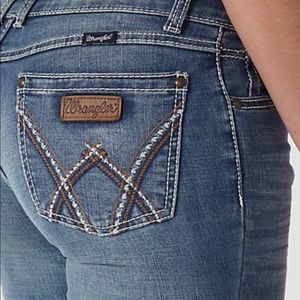 Sexyyyy Wrangler jeans😍